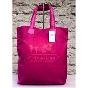 COACH Nylon Shopper Tote 💗